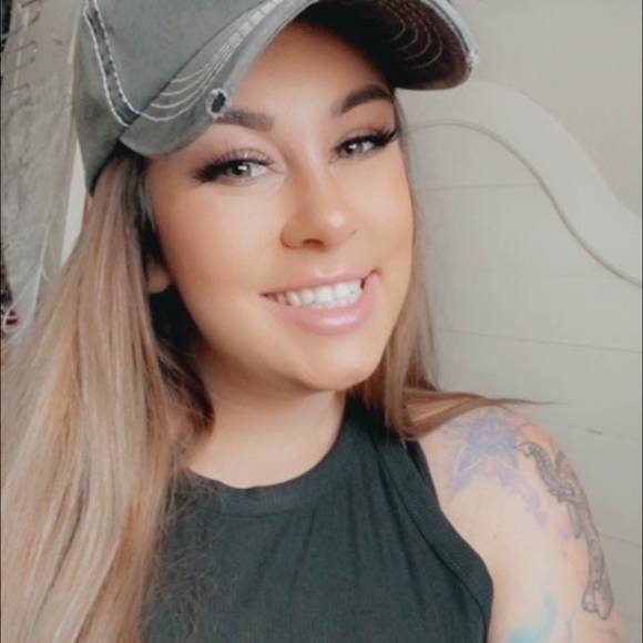 Meet your Posher, Rachel - Picture 1 of 1